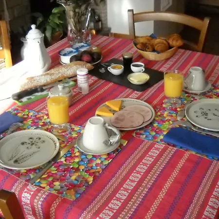 Avec Petit Dejeuner * Trébas